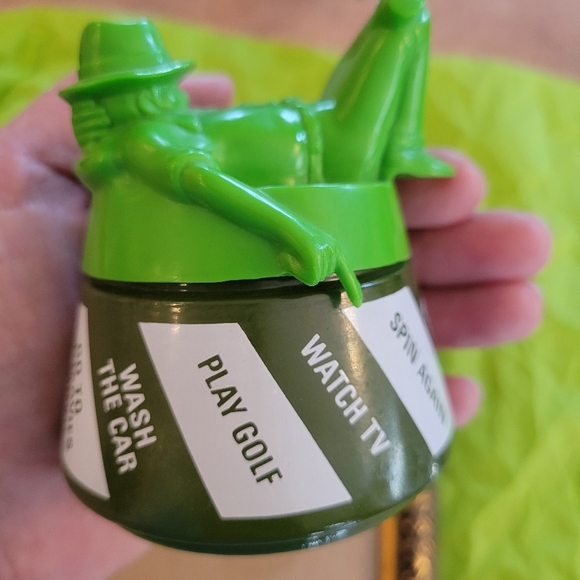 Cute & Kitschy Vintage Avon Man's Decision Maker Decanter ~ FINAL PRICE! - Picture 11 of 13